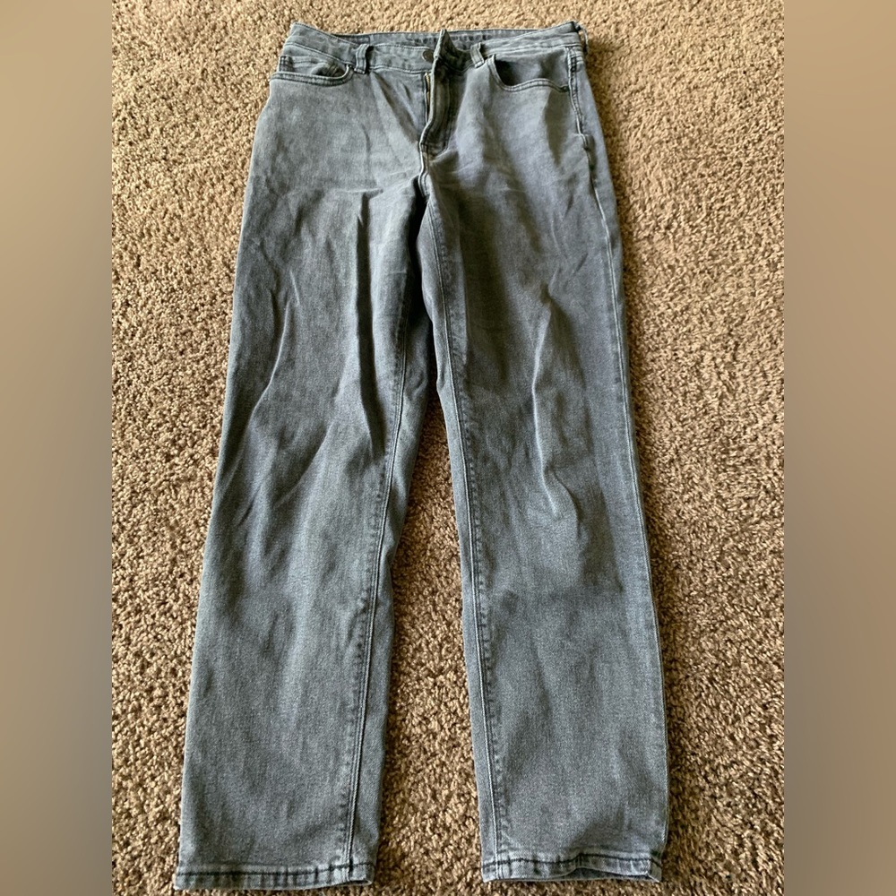 American Eagle Mom Jeans